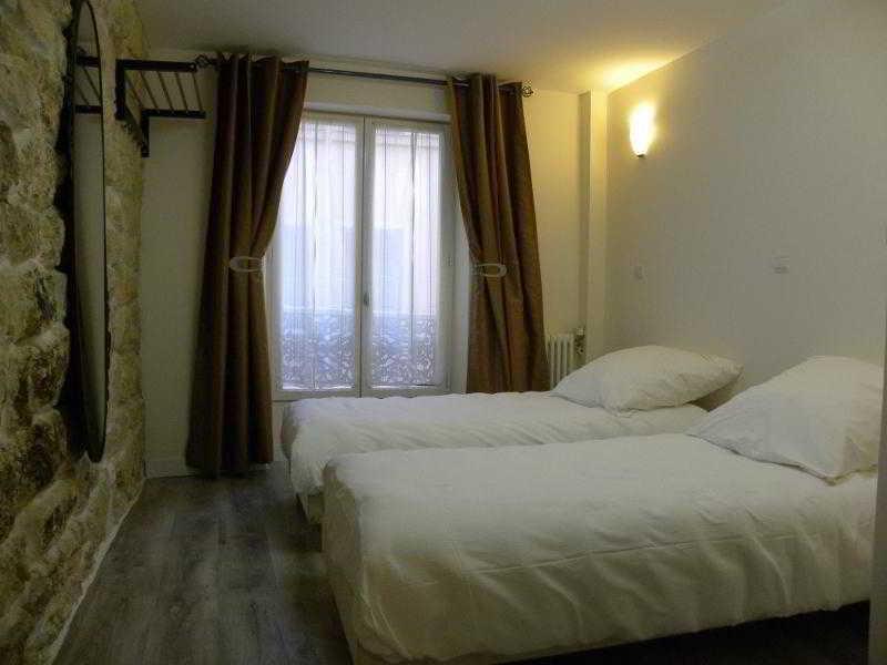 Grand De Clermont 2* Parigi