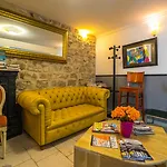 Hotel Grand De Clermont Paris