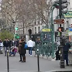 Hotel Grand De Clermont 2*
