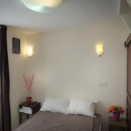 Grand De Clermont 2* Parigi