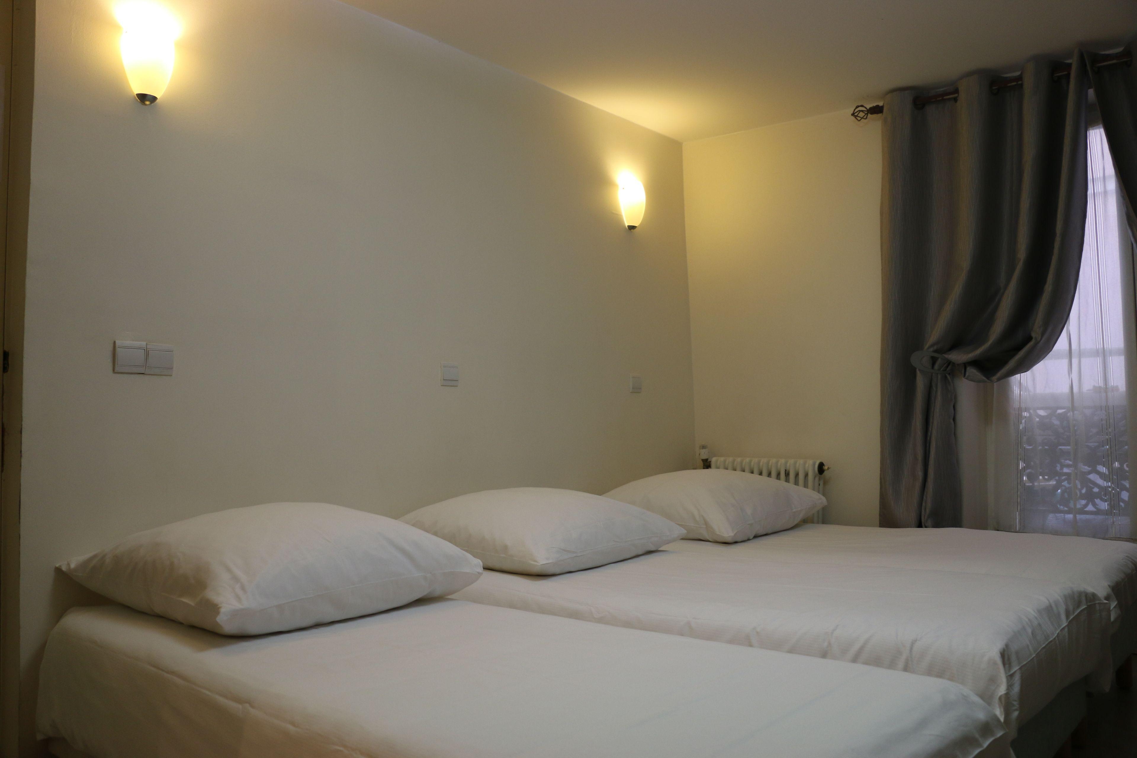 Hotel Grand De Clermont 2*